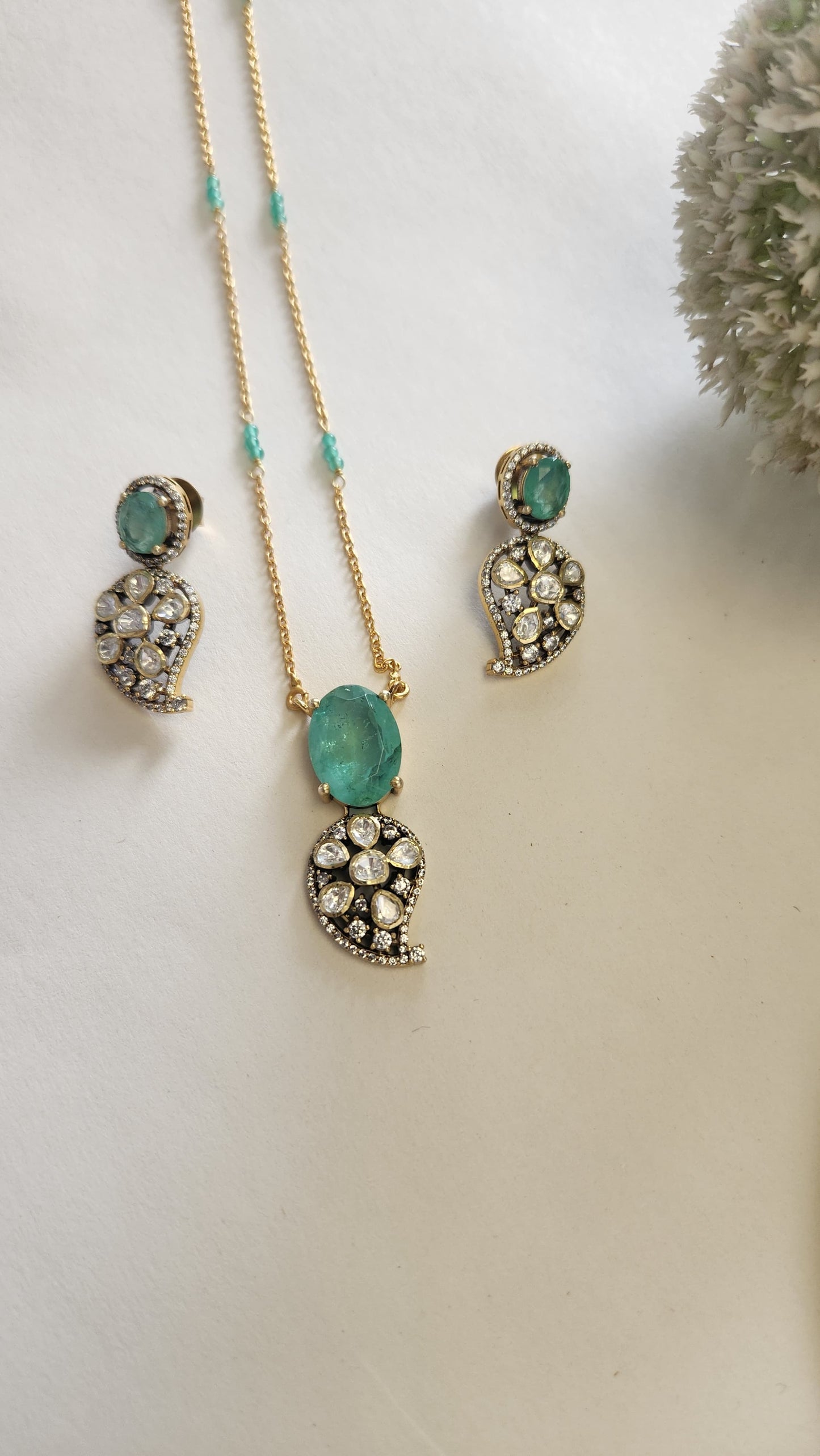 Victorian pendant chain set