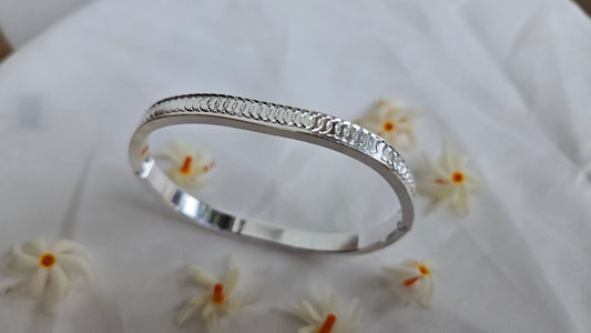 Mens silver Kada