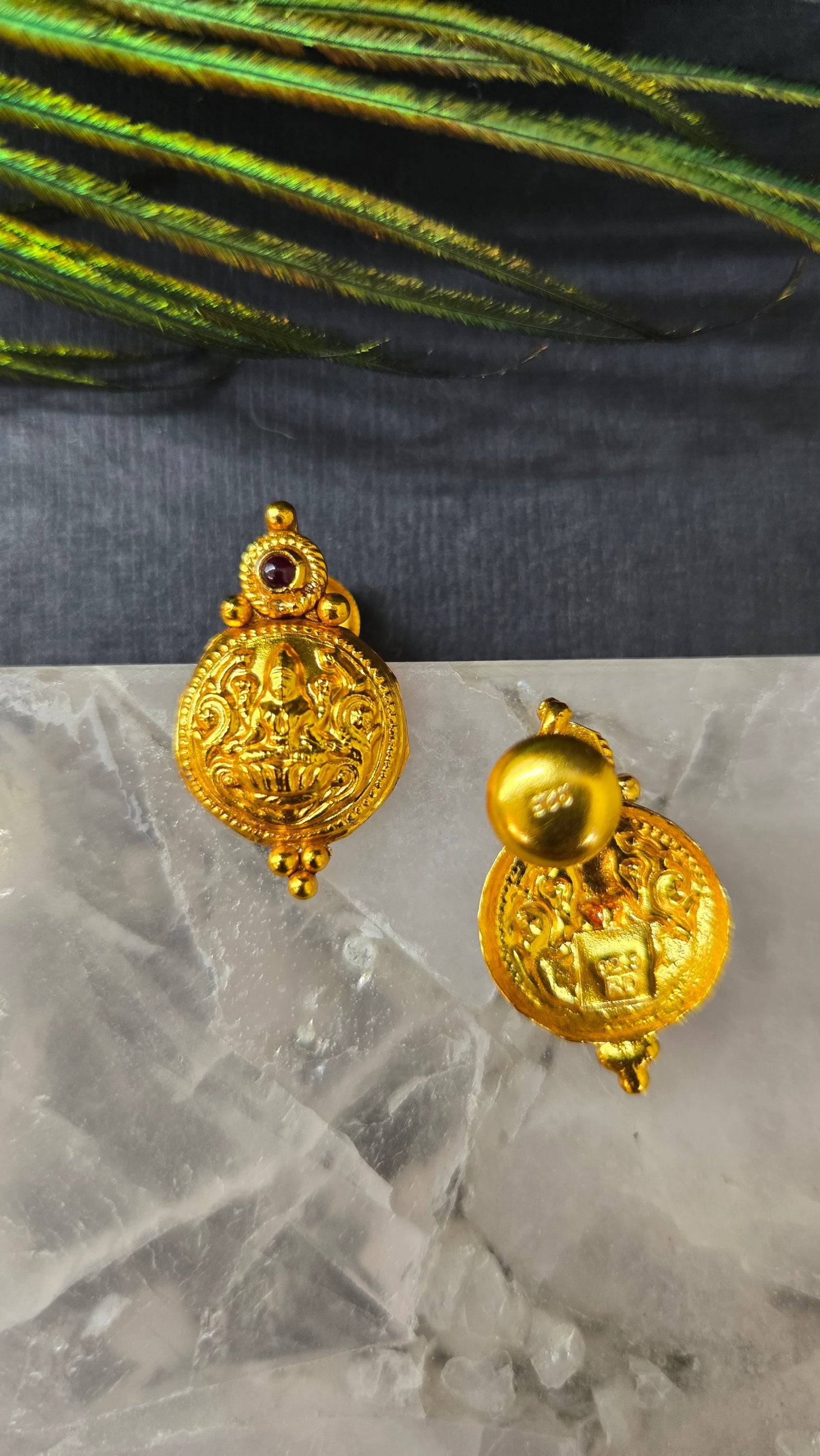 Traditional kasu stud