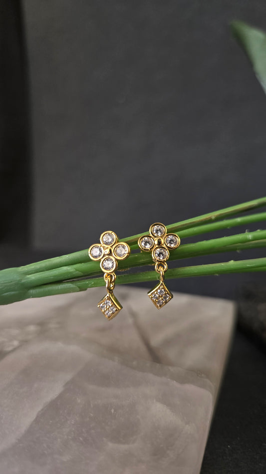 Small Stone stud