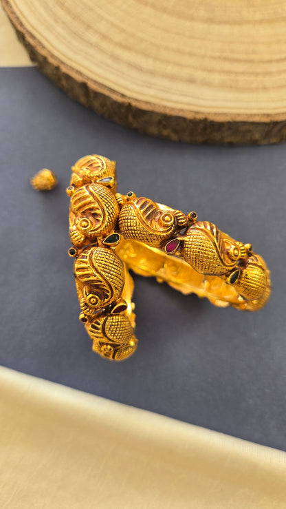 Nagas Mango motifs bangle