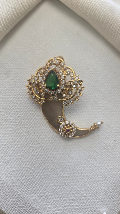 Single Tiger Nail pendant