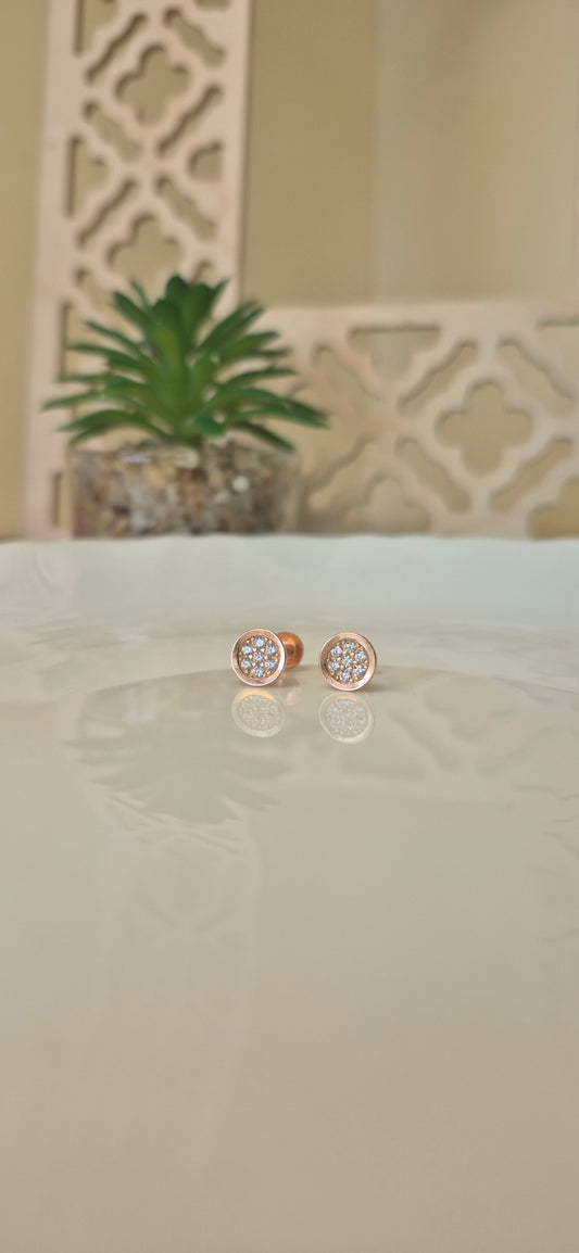 Round cz stud