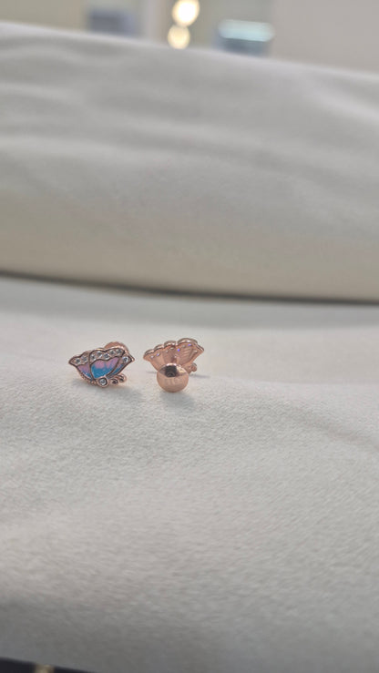 Butterfly stud