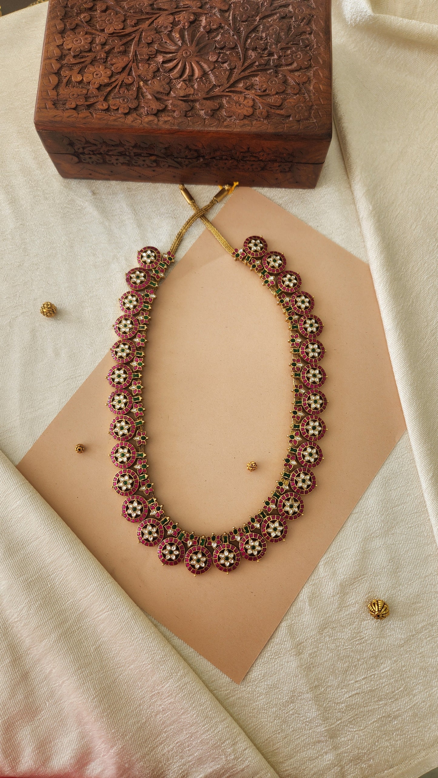 Kundan coin Haram with Kundan and polkis