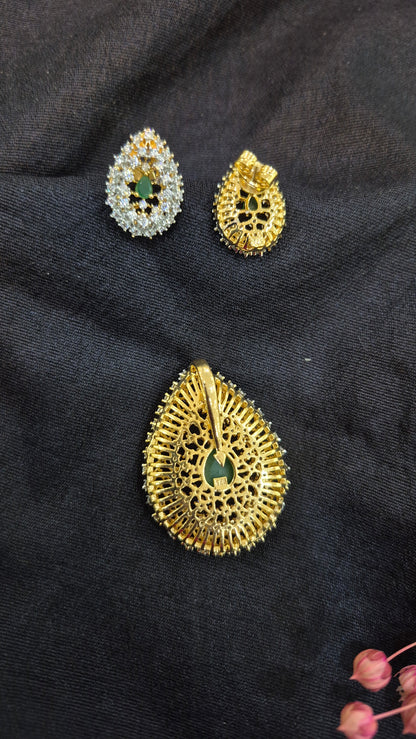 3D Embossed White stone pendant and Earring set
