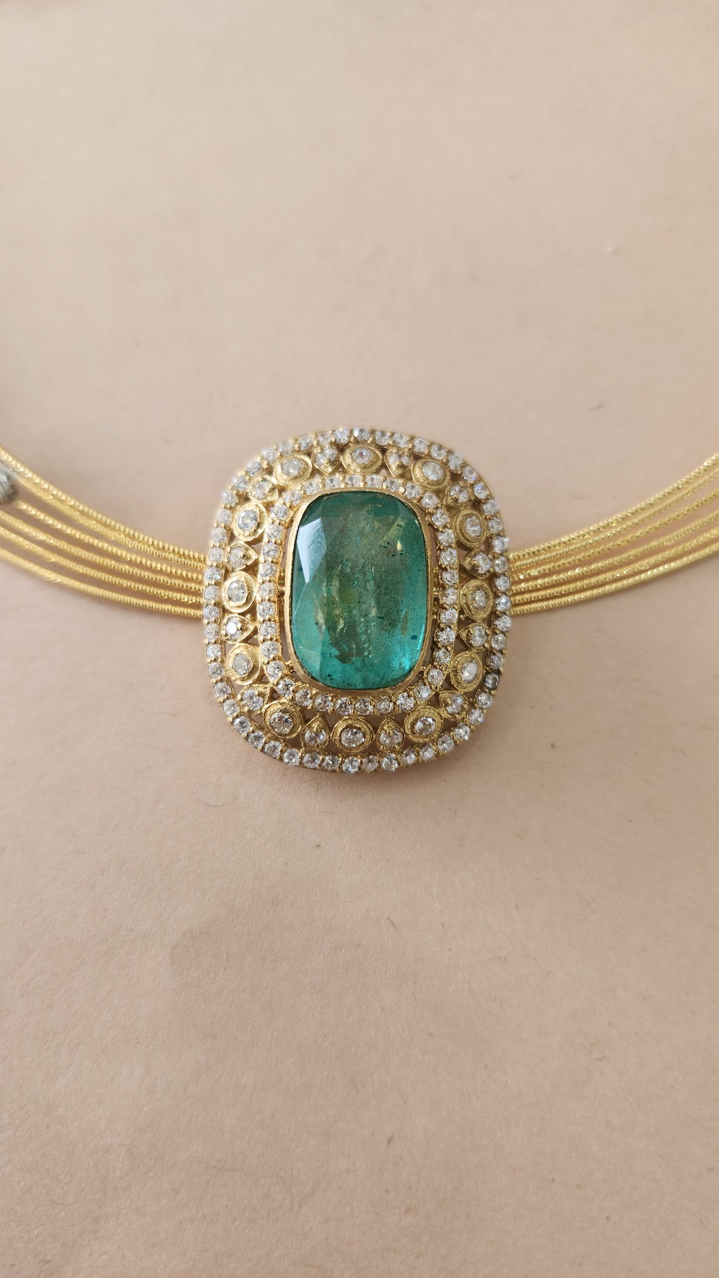 Hasli with semi precious Green stone pendant