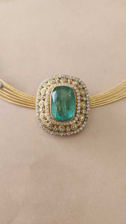 Hasli with semi precious Green stone pendant
