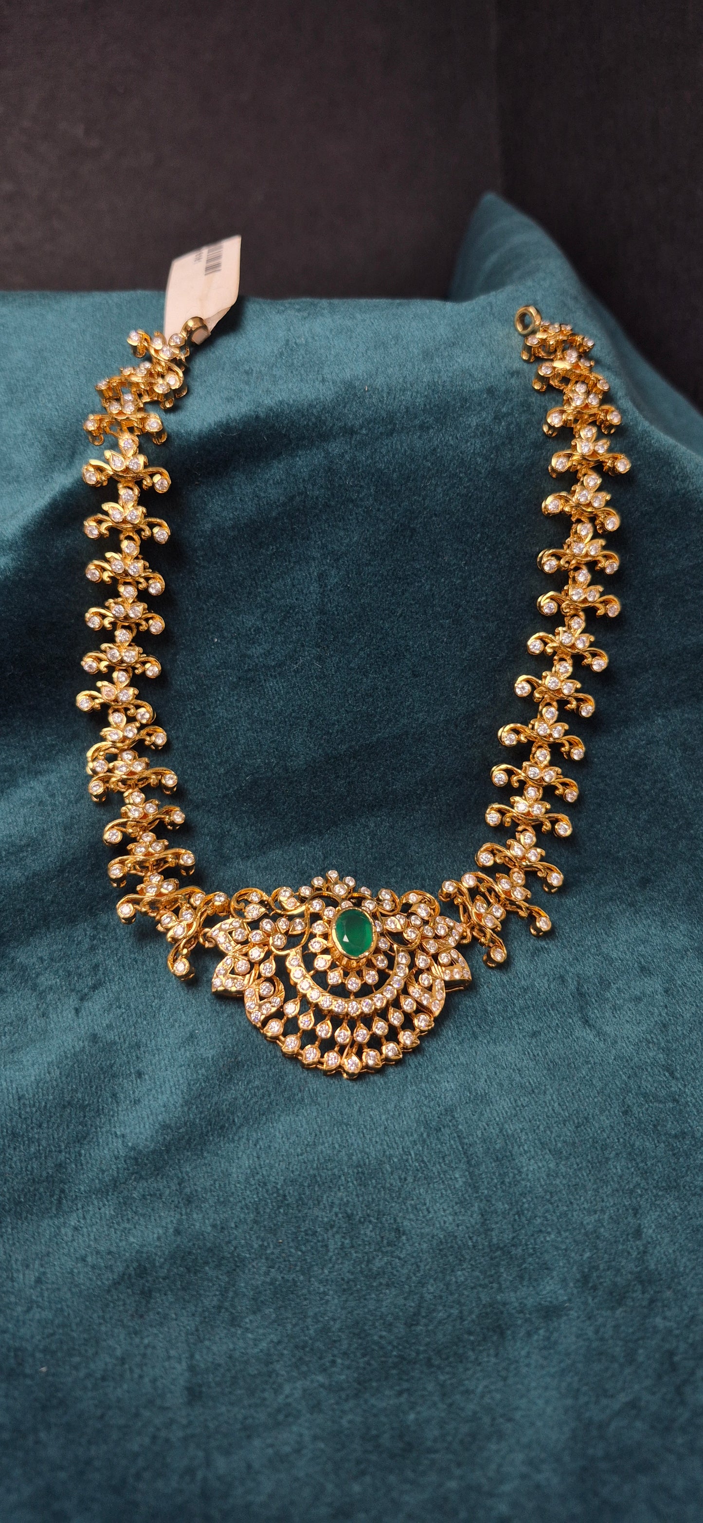 Close setting diamond look alike necklace