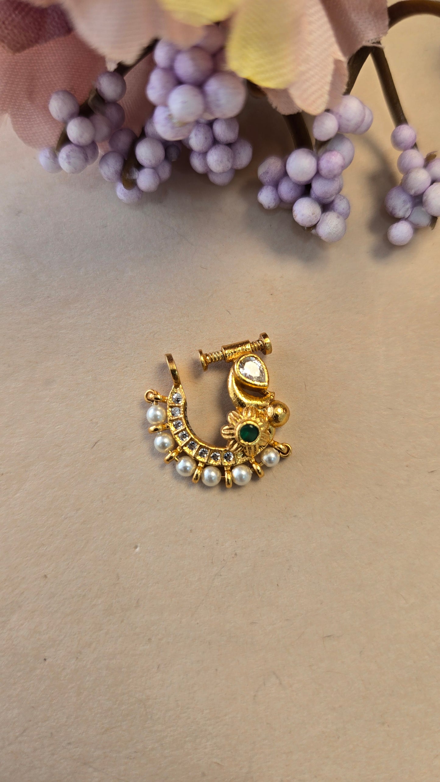 Nose pin