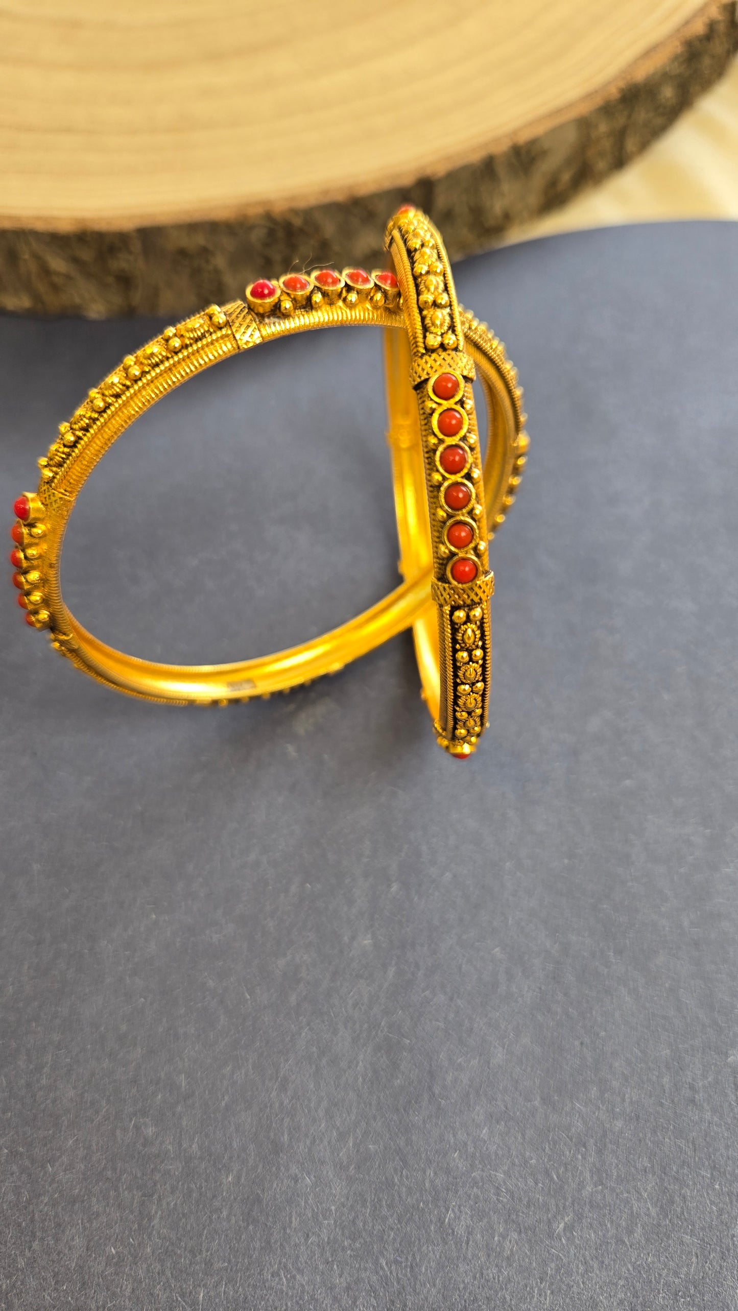 Coral Nagas bangle