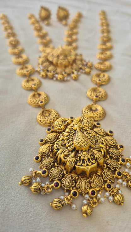 Nakas Peacock Necklace set with gold balls