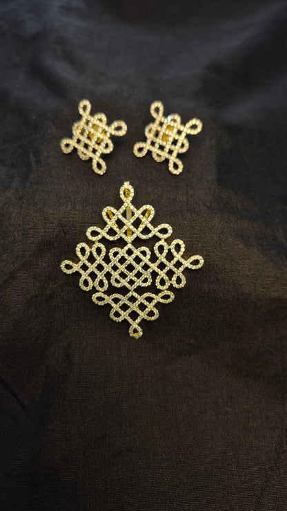 Kolam pendants with stud