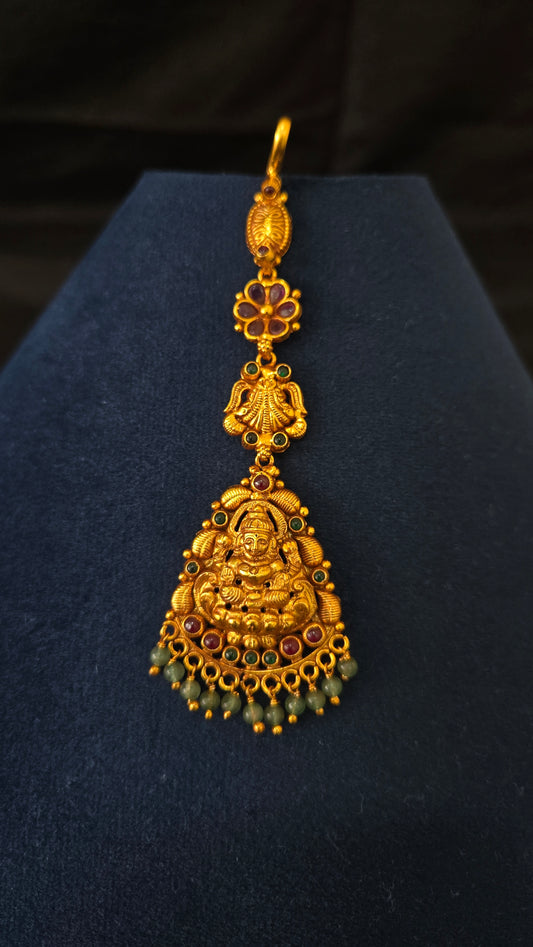 Lakshmi maang tikka