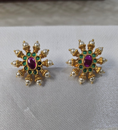 Pearl and kundan Stud Earrings