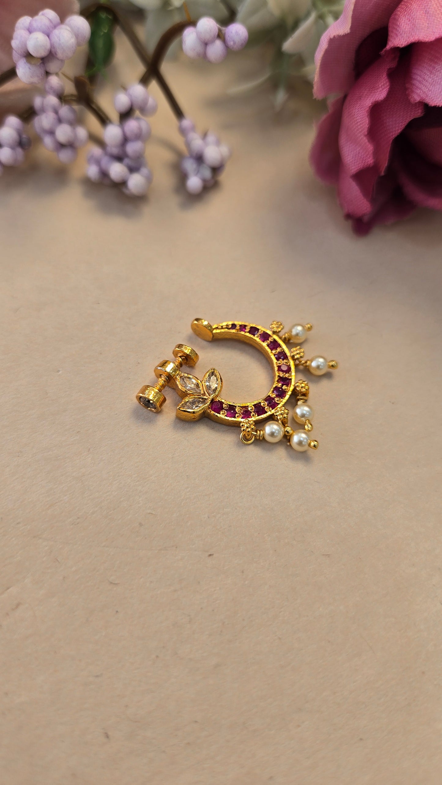 Nose pin