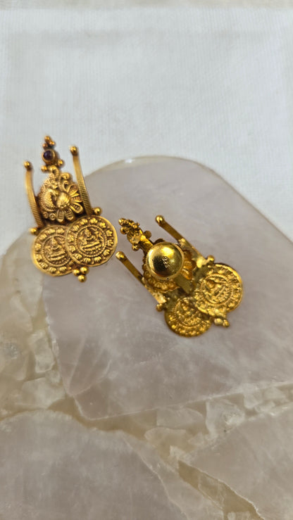 Kasu Nagas Stud Earrings