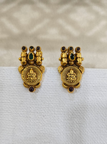 Kasu Stud Earrings