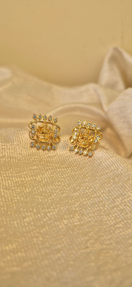 Close setting Studs