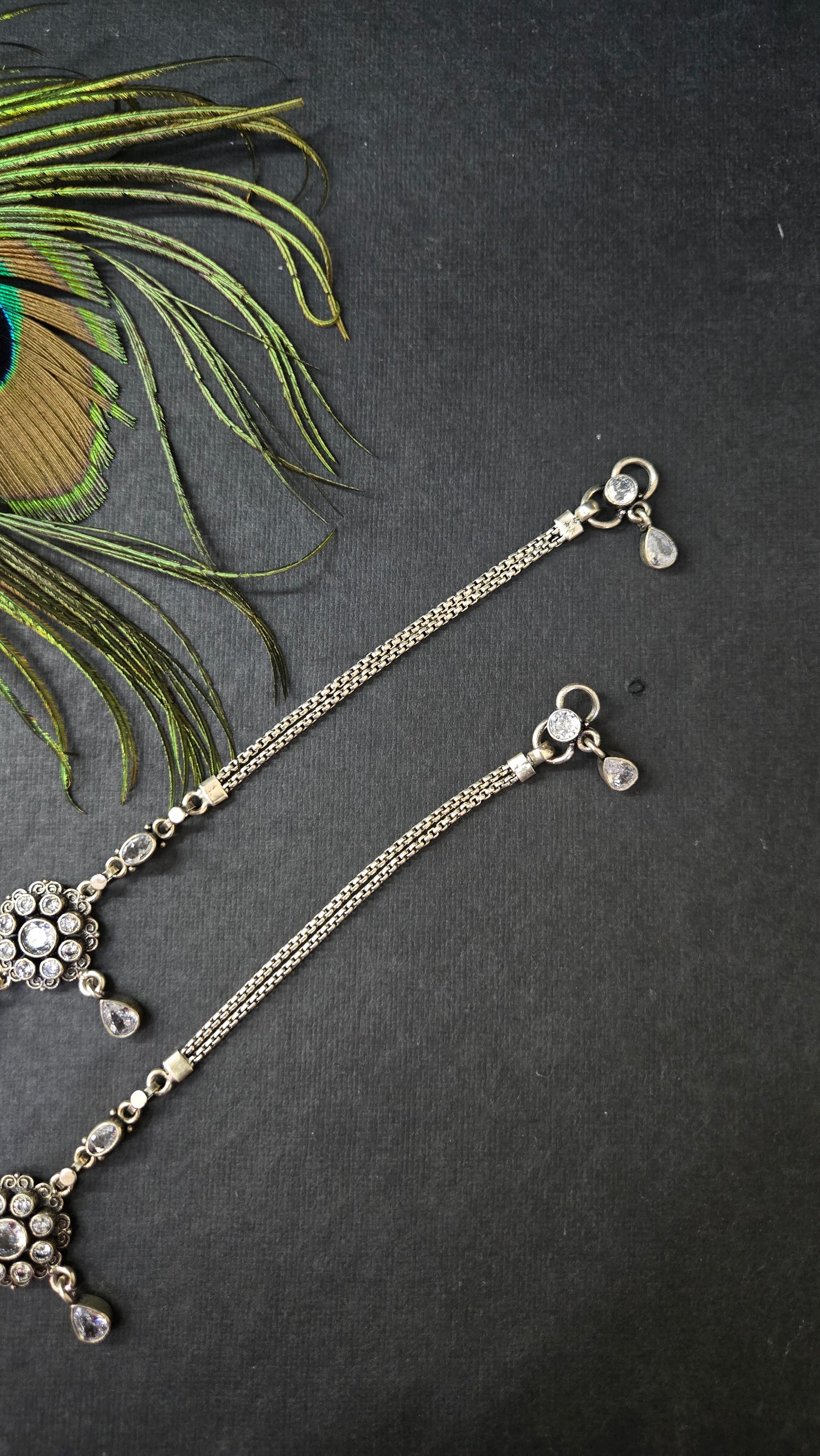 Stone pendant anklets