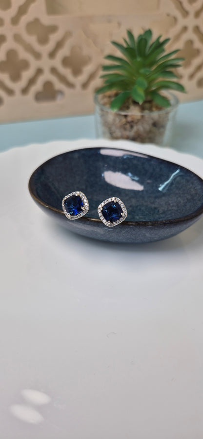 Blue stone stud