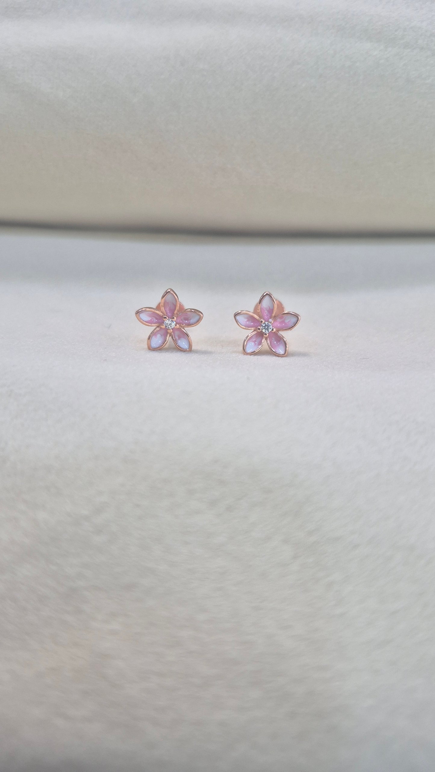 5 Petal Stud