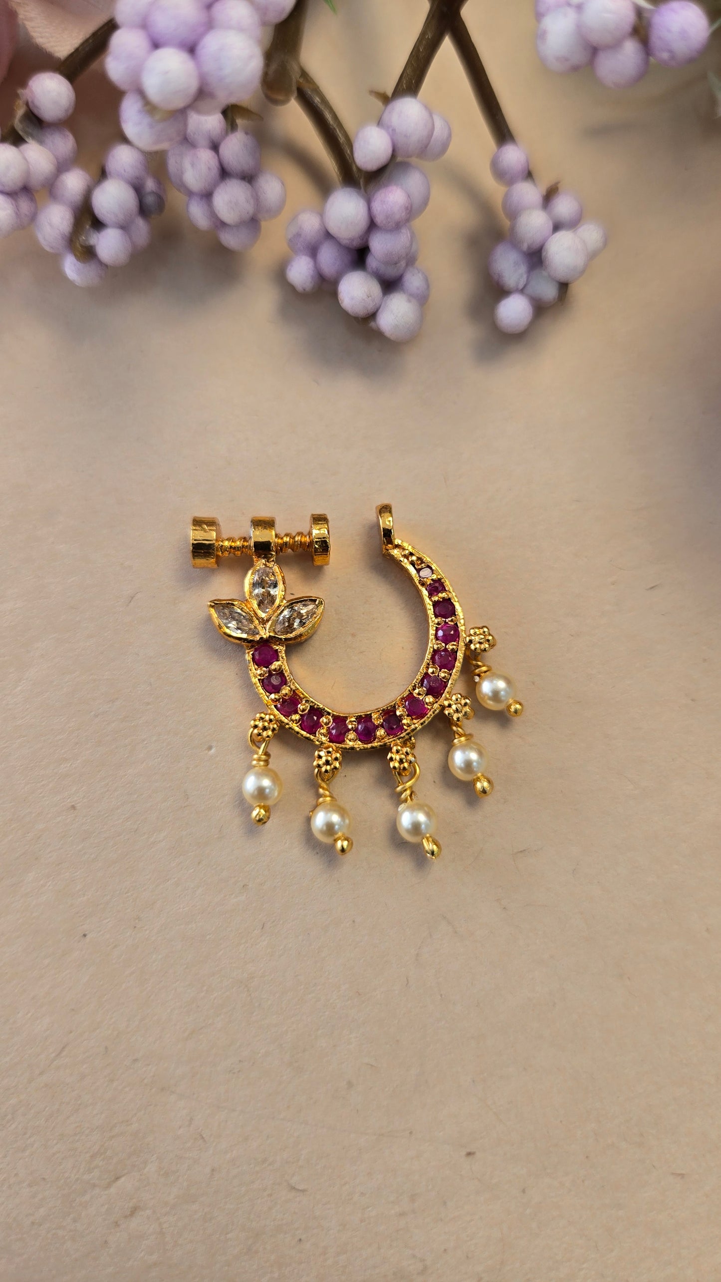 Nose pin
