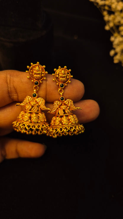 Nakas Jumka with parrot step and gold ball drops