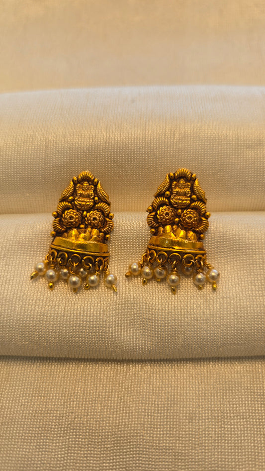 Half Jumkas with white pearls