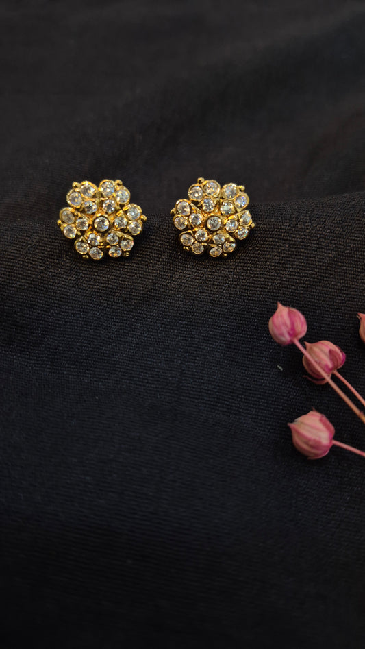 6 petal close setting stud