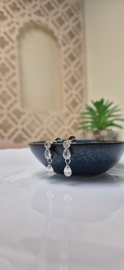 Stone Drops stud