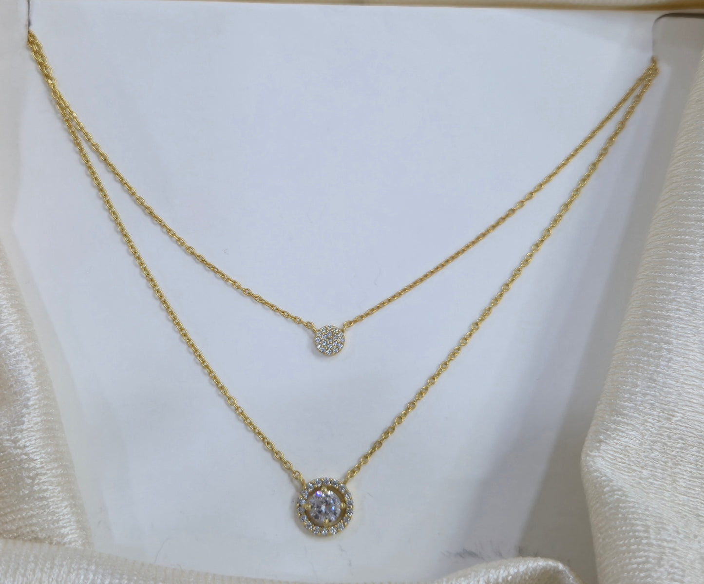 Invisible chain