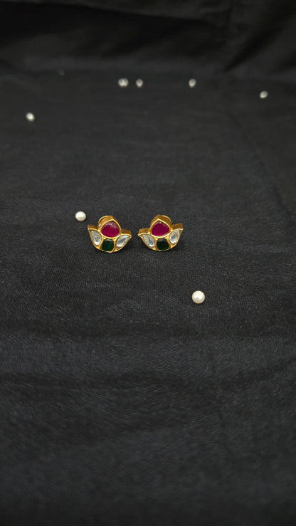 Kundan flower stud