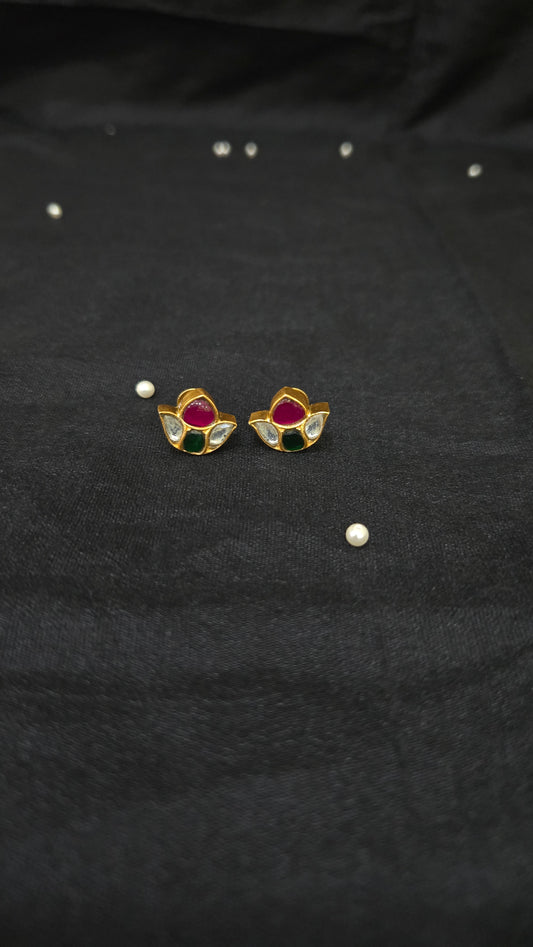 Kundan flower stud
