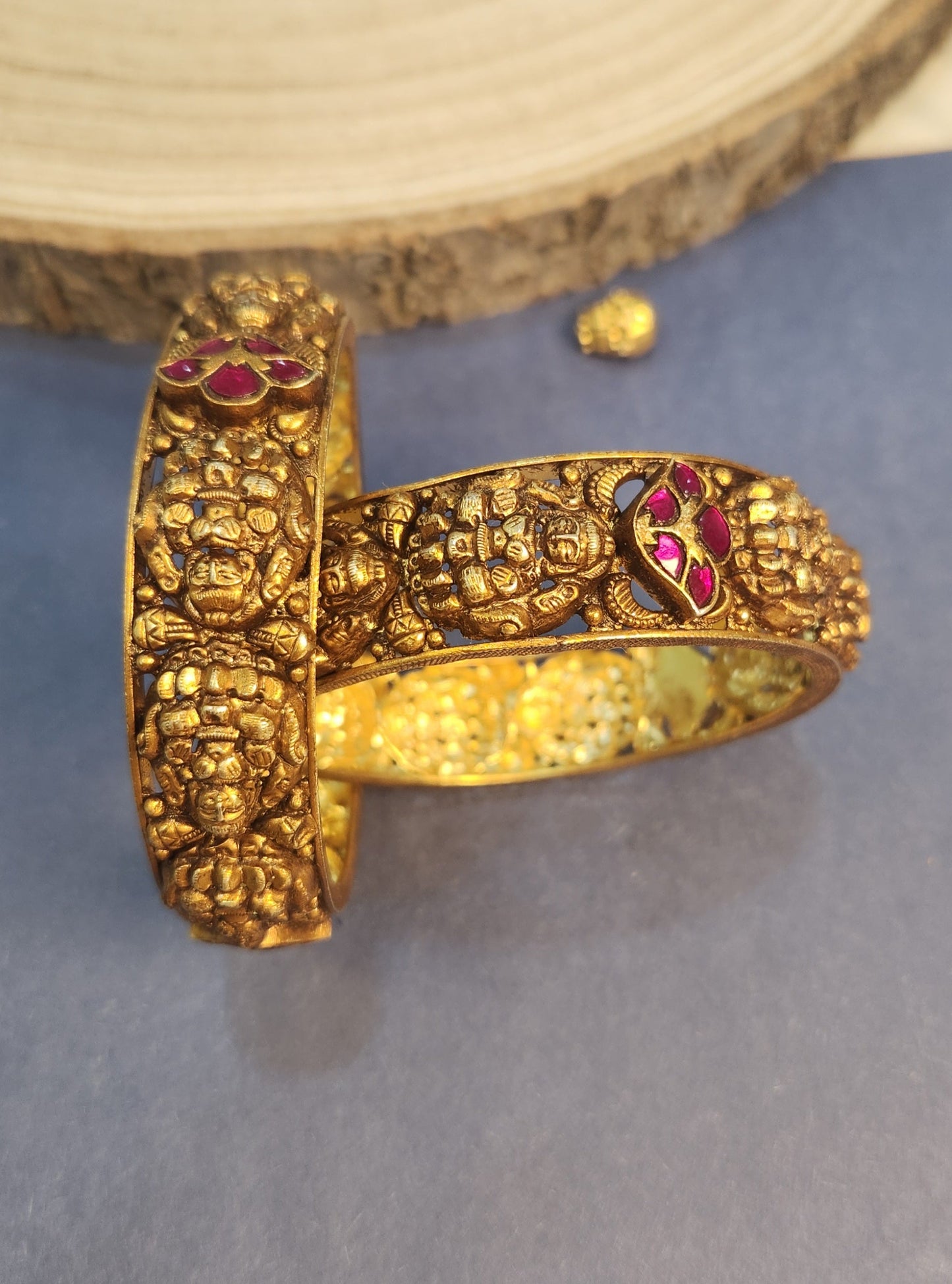 Nakshi kundan laxmi bangle