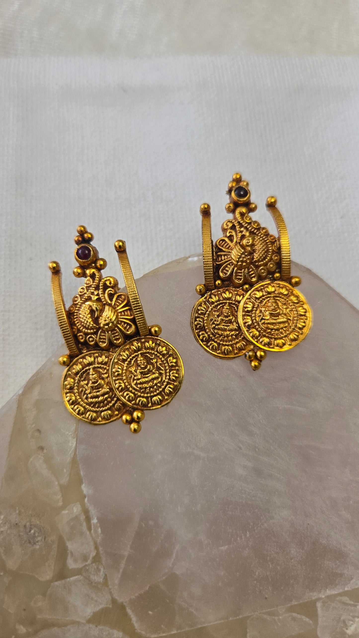 Kasu Nagas Stud Earrings