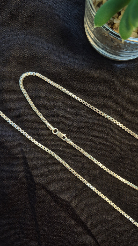 Box chain minimal anklets