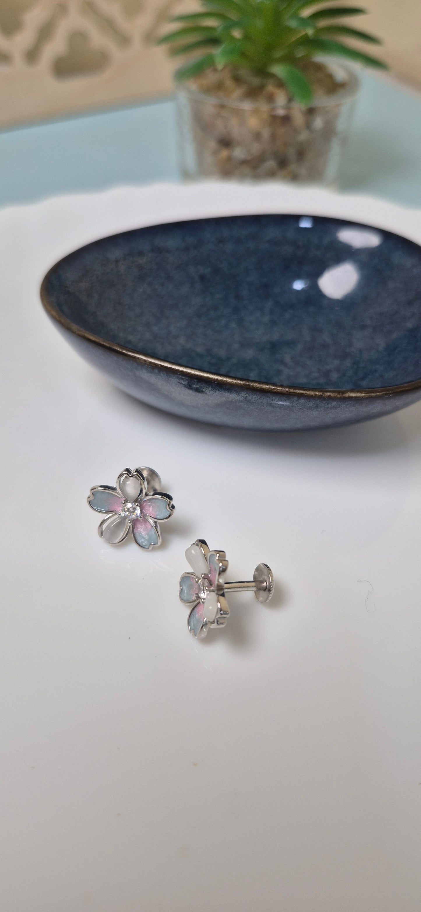 Fusion flower stud