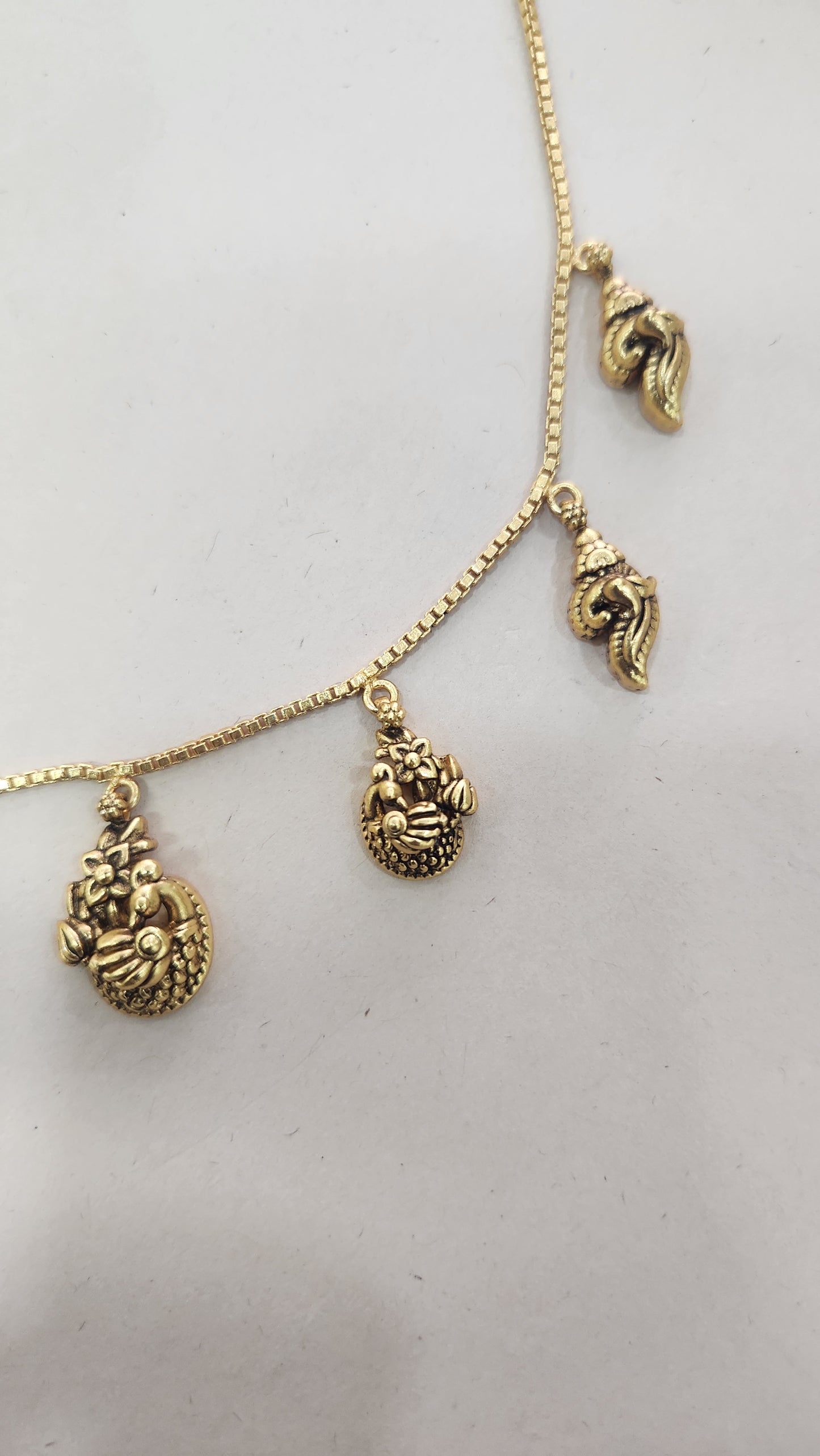 Shanku motif Chain Charms Pendant Necklace
