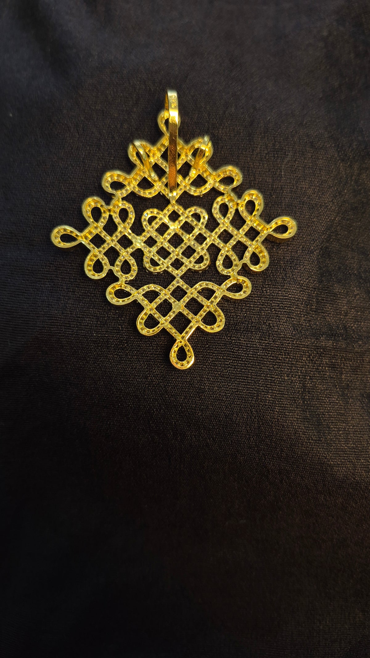 Kolam pendants with stud