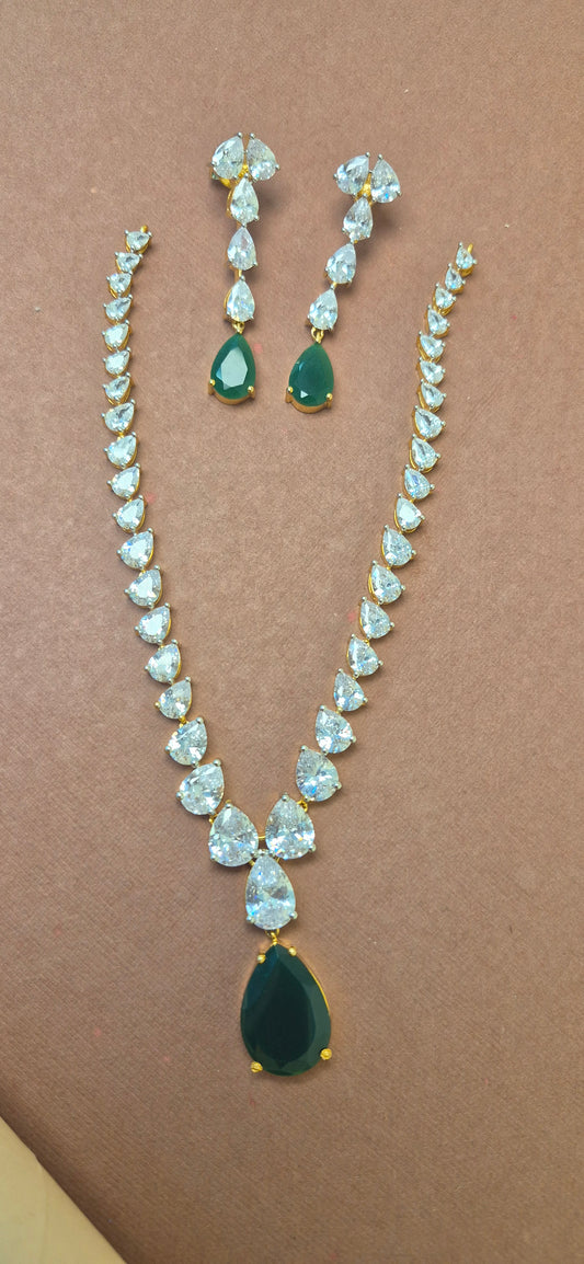 Solitaire look alike stone necklace