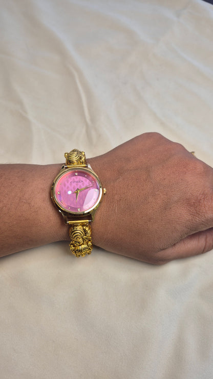 Antique onion pink round dial
