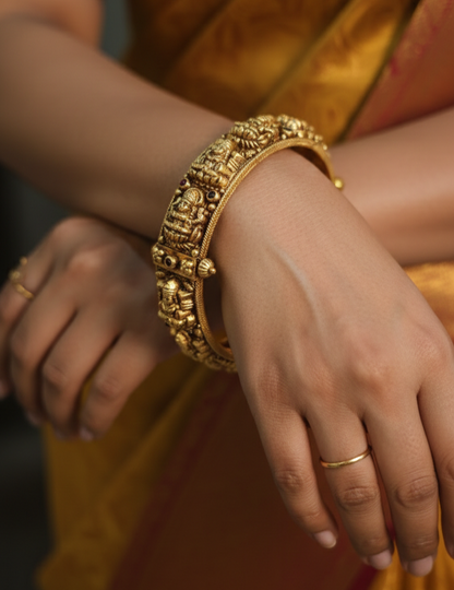 Laxmi nagas bangle