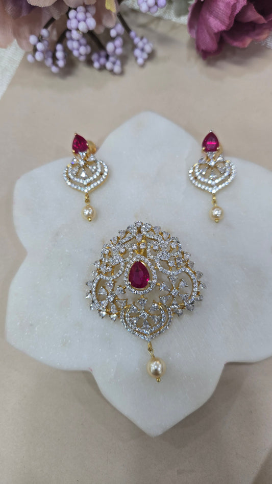 Pendant set