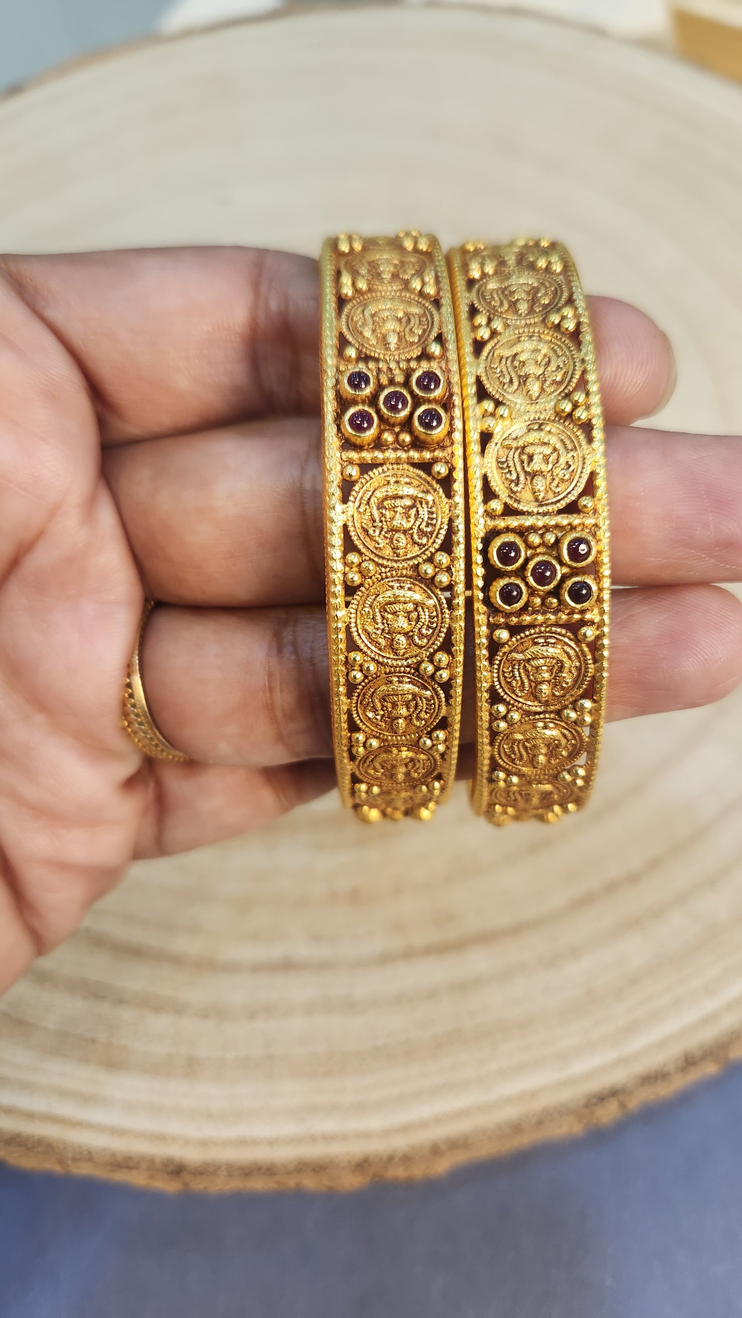 Kasu stone Nagas Bangle