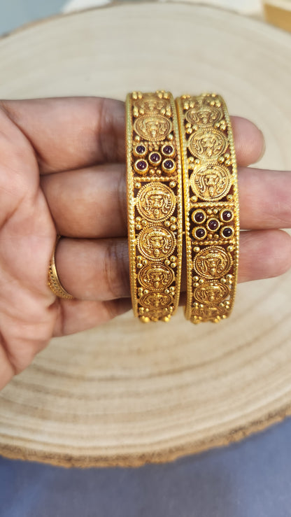 Kasu stone Nagas Bangle