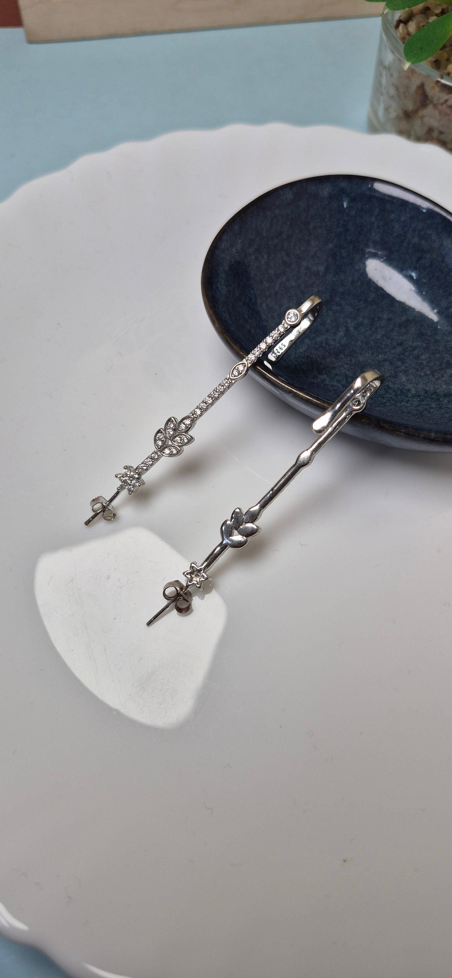 Cz stick earring