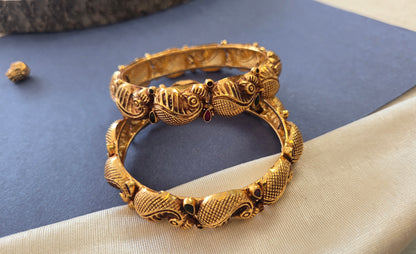 Nagas Mango motifs bangle