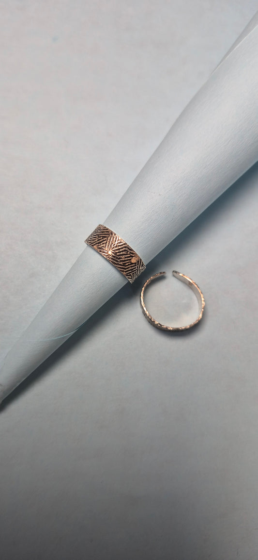 Random Lines toe rings