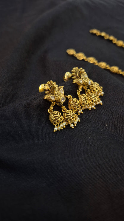 Peacock pendant and chain set